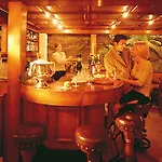 Отель Tschugge 4*