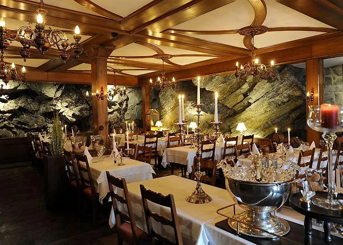 Tschugge Отель 4*