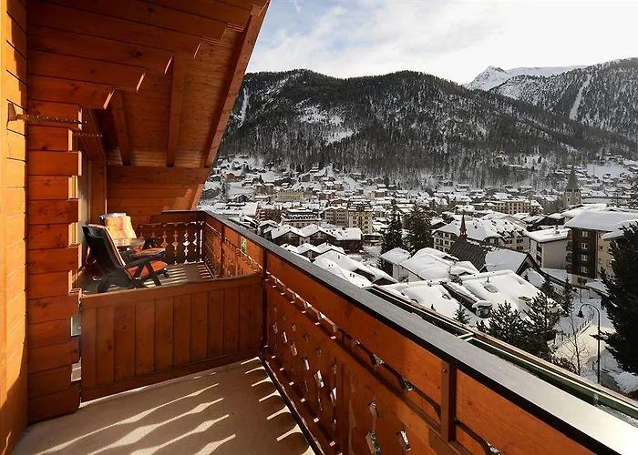 Tschugge Отель 4*