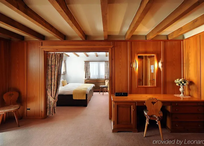 Tschugge Отель 4*