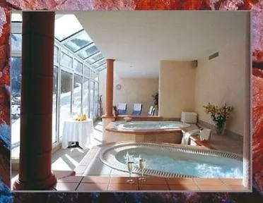Tschugge Hotel 4*