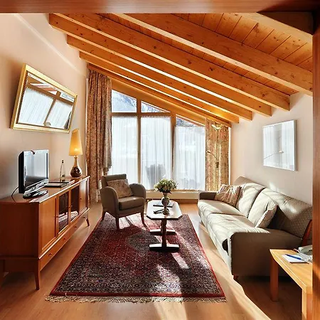 Hotel Tschugge 4*