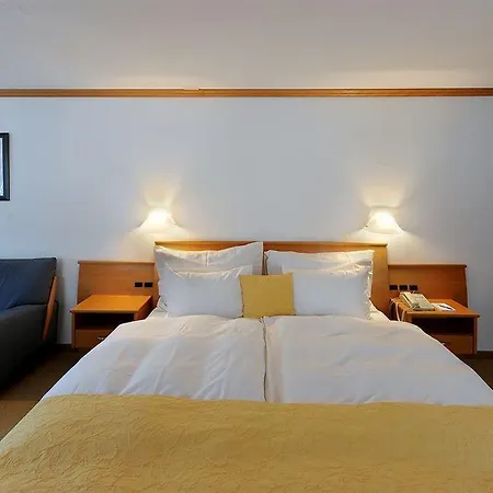 Tschugge Hotel